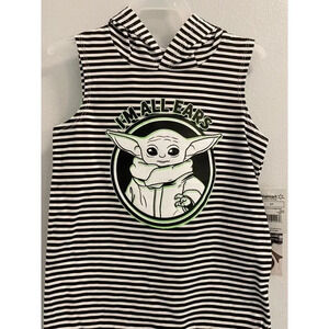 Baby yoda sleeveless Yoda ears hoodie. Size 5t. New with tag. Super Cute.
